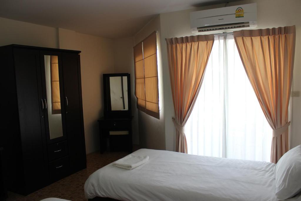 Samal Guesthouse Pattaya Værelse billede